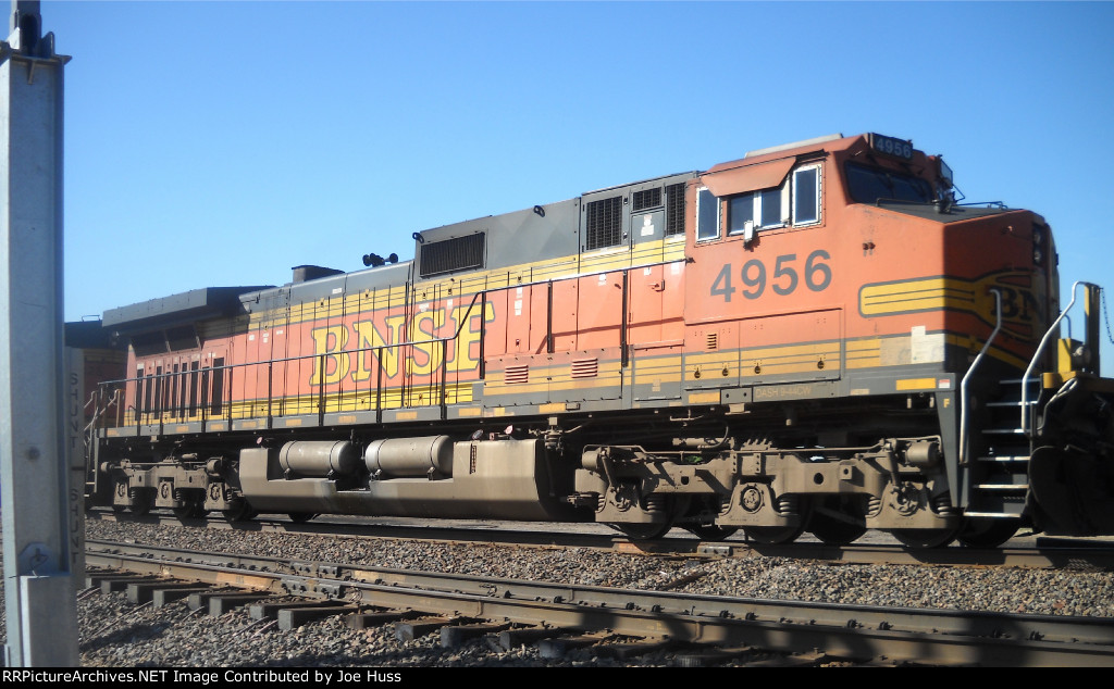 BNSF 4956